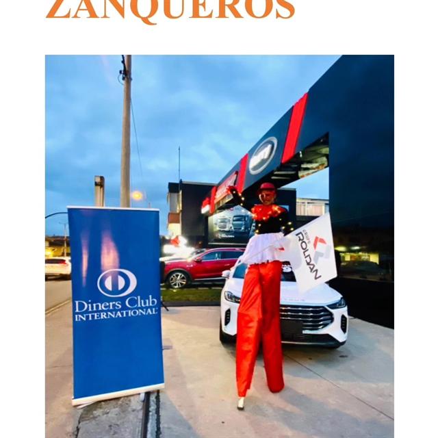 Zanqueros en activación de marca para Diners Club